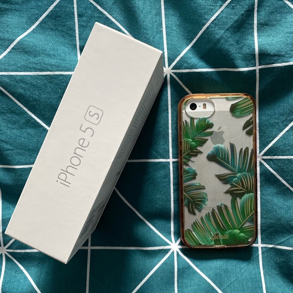 iPhone 5S Case - Picture 1 of 2